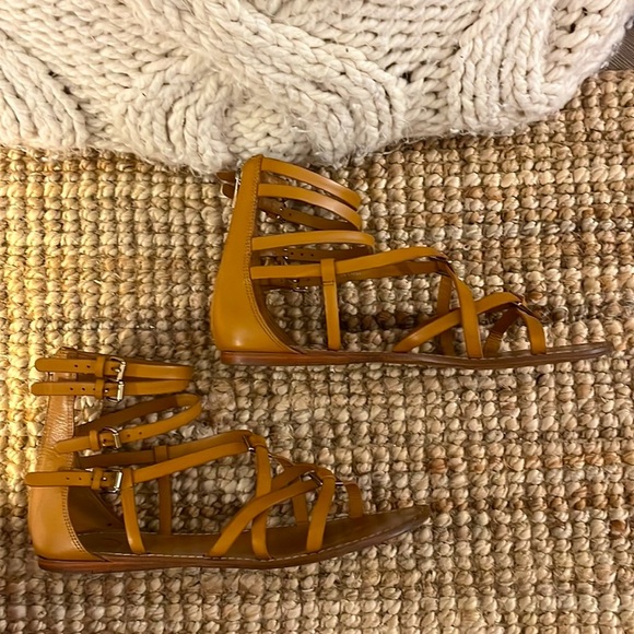Tory Burch Lucas Gladiator Sandals Leather Beige Women’s Size 9 - Picture 4 of 6